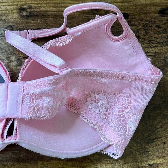 Victoria’s Secret Pink Floral Lacey Push Up Bra - Picture 8 of 11